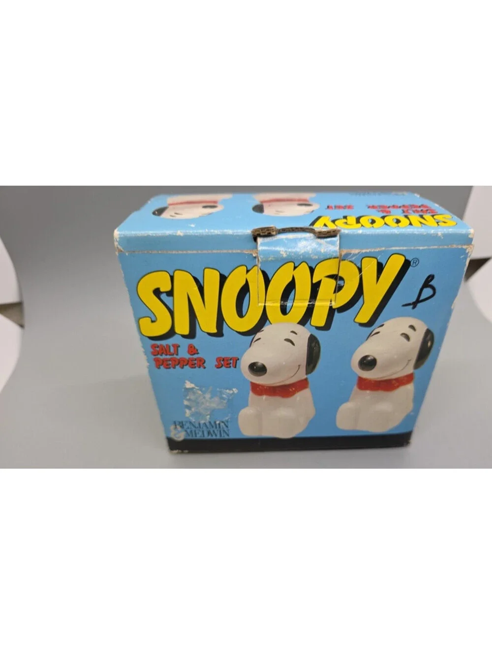 1993 Benjamin & Medwin Peanuts Snoopy Salt & Pepper Shakers